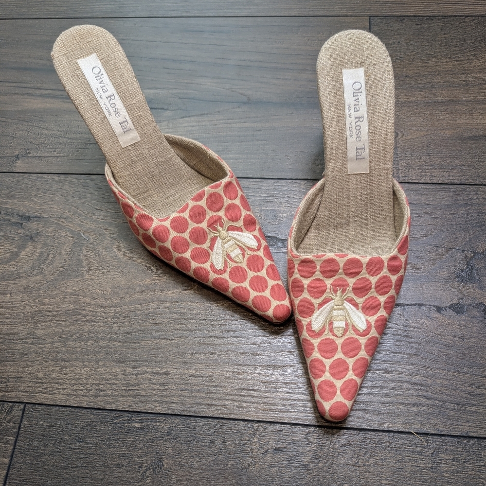 Olivia Rose Tal‎ Coral Whimsical Wedge Mules Size 6